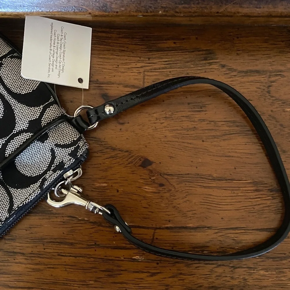 Coach Signature Canvas/Leather wristlet 🆕